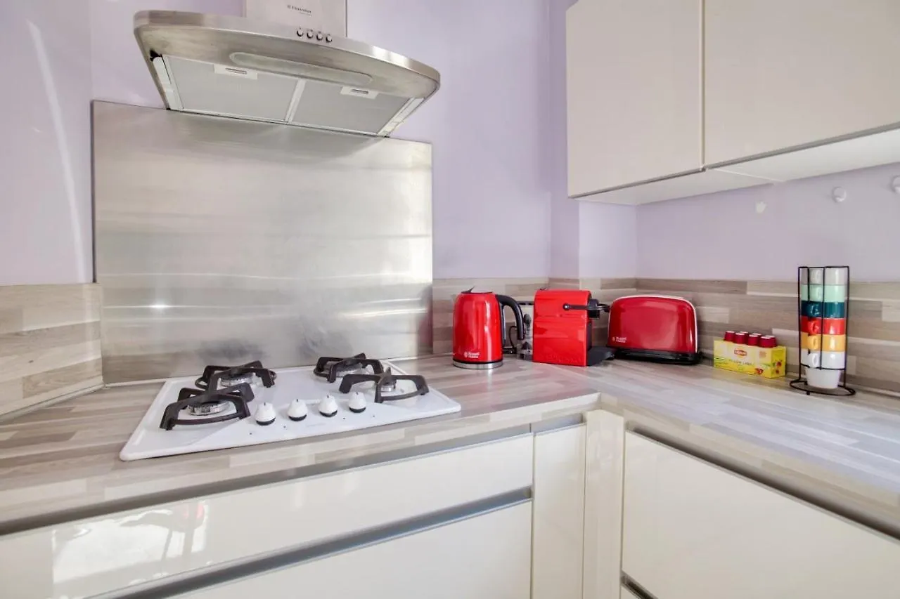 2 Bedrooms Tour Eiffel Rapp Paris 0*,  France